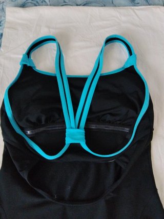 Bañador deportivo talla 42
