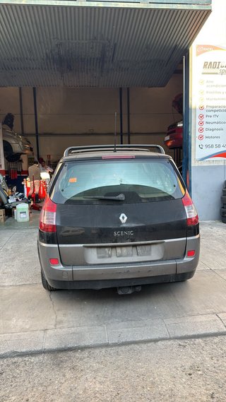 Renault Grand Scenic 2005