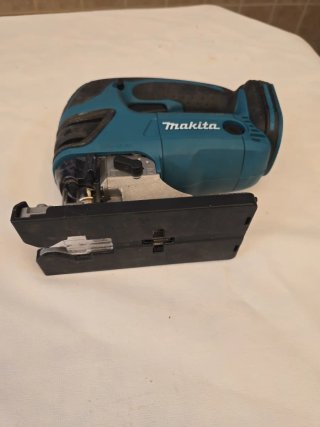 Caladora Makita DJV180 18V