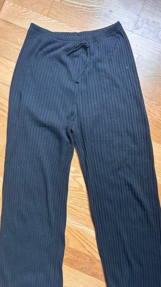Pantalón negro de canalé talla M