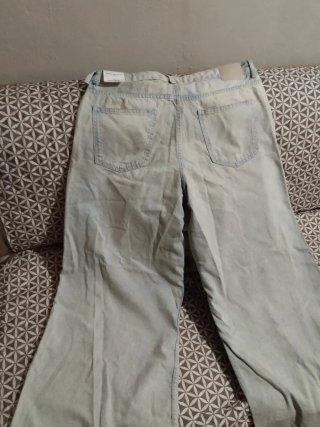 Pantalón vaquero Pull&Bear talla 44