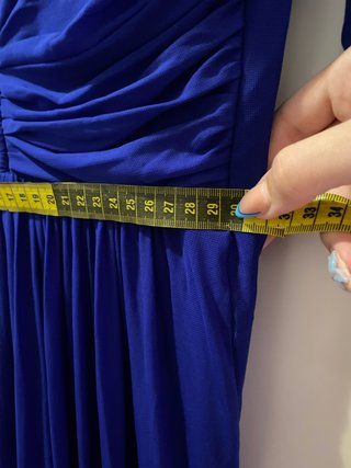 Vestido azul largo escote cruzado