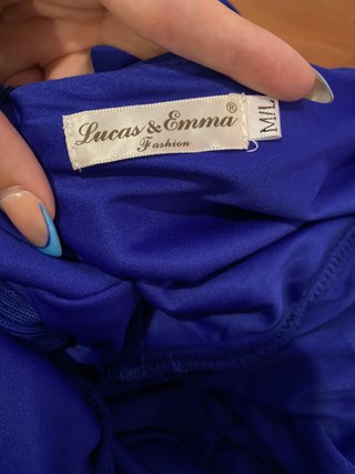 Vestido azul largo escote cruzado