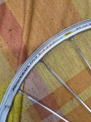Rueda trasera Mavic Ksyrium Elite 700
