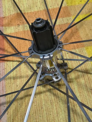 Rueda trasera Mavic Ksyrium Elite 700