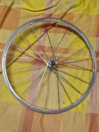 Rueda trasera Mavic Ksyrium Elite 700