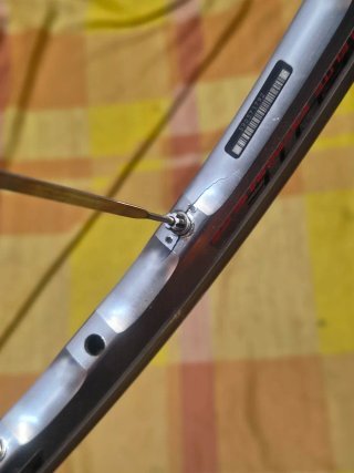 Rueda trasera Mavic Ksyrium Elite 700