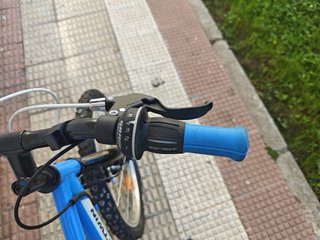 Bicicleta infantil azul
