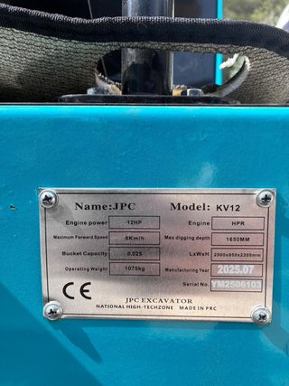 Mini excavadora JPC KV12 12HP - Nueva