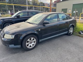 Audi A4 Negro sin ITV funciona todo