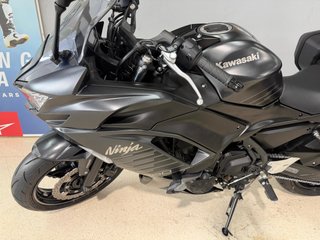 Kawasaki Ninja 650 Negra