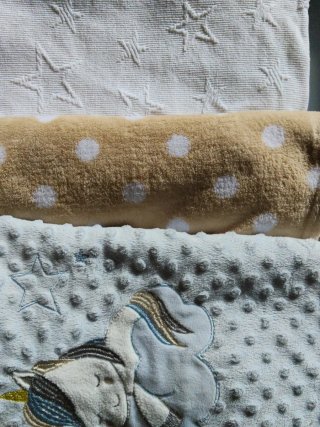 Set di 3 coperte per culla unicorno blu con stelle