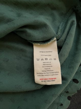 Camiseta Letter to the world T8