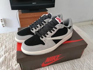 Travis Scott x Nike Jordan 1 Laces