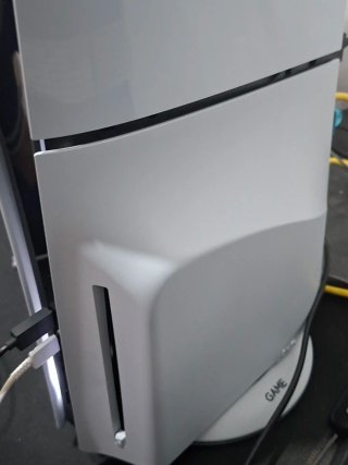 Consola PS5 Slim Disco + Mando Poco uso