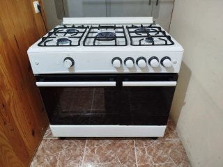 Cocina de gas butano con válvula