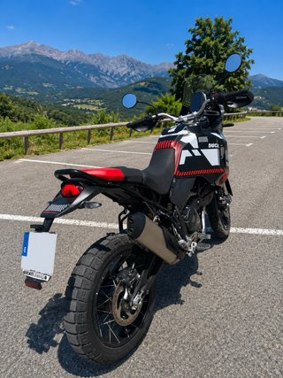 Ducati Desert X 2024 Negra/Roja - 165Km