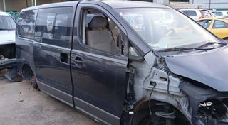 Hyundai guarnecido puerta del izq h1 kasten 312091