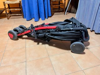 Silla de paseo Chicco roja y negra