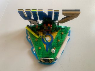 LEGO Vinicius Jr. Caja e Instrucciones