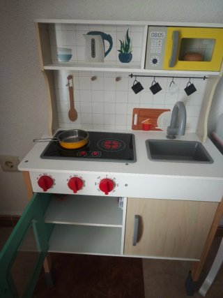 Cocina de juguete con accesorios