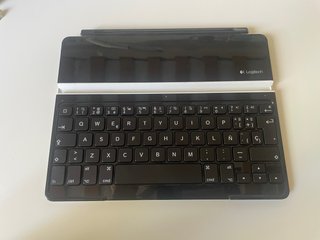 iPad 2 16GB Negro con Teclado