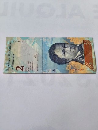 Billetes universales de coleccion esenciales
