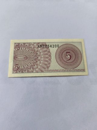 Billetes universales de coleccion esenciales