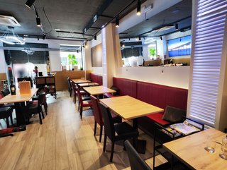 R-7940686 Traspaso Bar Restaurante en Badalona