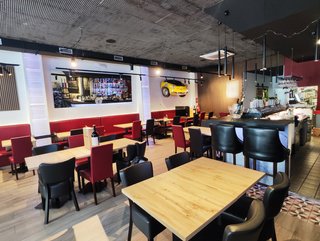 R-7940686 Traspaso Bar Restaurante en Badalona