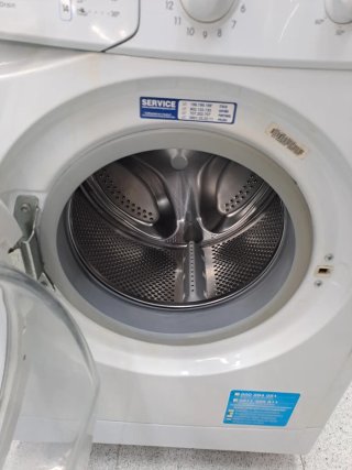 Lavadora Indesit 7kg A+