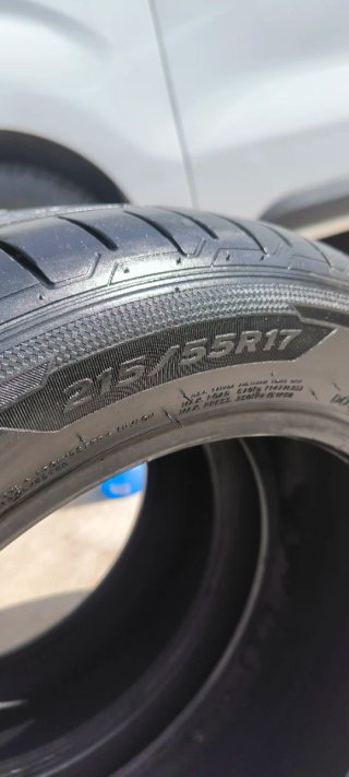 Neumáticos Hankook 215/55/17
