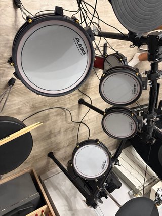 Batería Electrónica Alesis Crimson II
