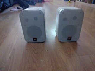 Altavoces JBL Control Pro Blancos