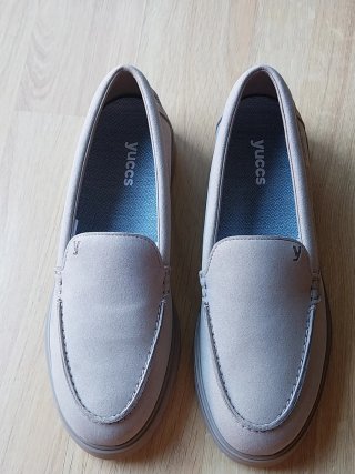 Mocasines beige mujer Yuccs