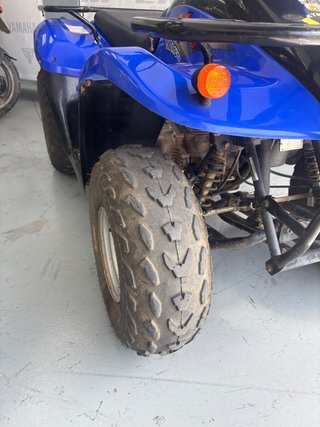 Quad Kymco MXU 150 Azul/Negro