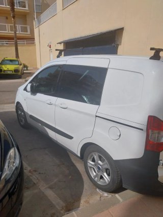 Ford Transit Courier 2019