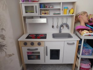 Cocina de madera para niñas/os con acesorios