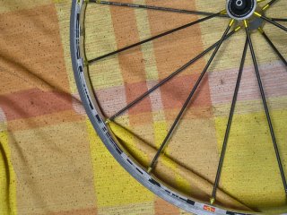 Rueda 700 Mavic R-SYS