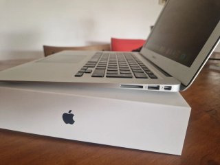MacBook Air 13 (2015)