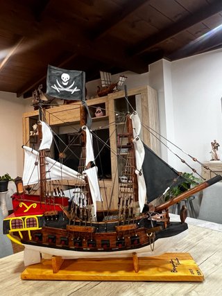 Maqueta Bergantín Pirata Artesanal