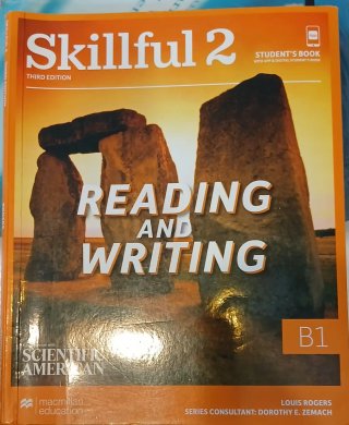 Skillful Reading & writing : student's book