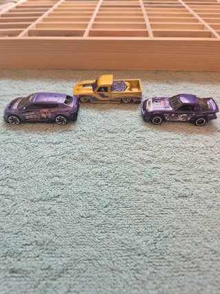 3 Coches Tuning Morado y Dorado