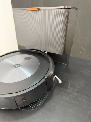 Robot Aspirador iRobot Roomba J7+ Wi-Fi