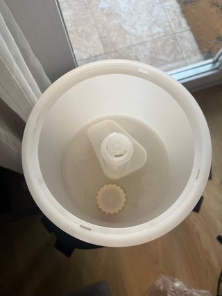 Humidificador y difusor Levoit blanco