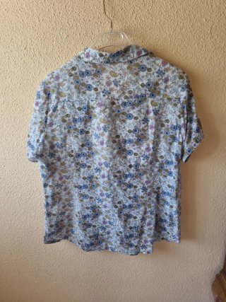 Camisa floral manga corta mujer
