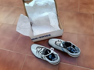 2 pares zapatillas K-Swiss talla 43 sin estrenar