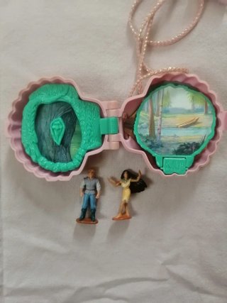 Medaglione Pocahontas Disney con collana