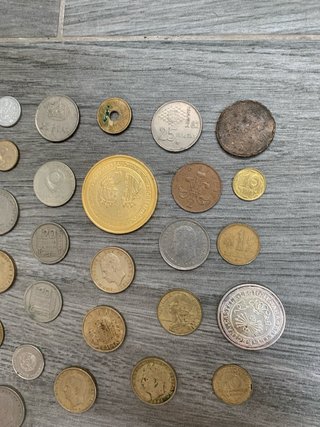 Lote de monedas antiguas y modernas