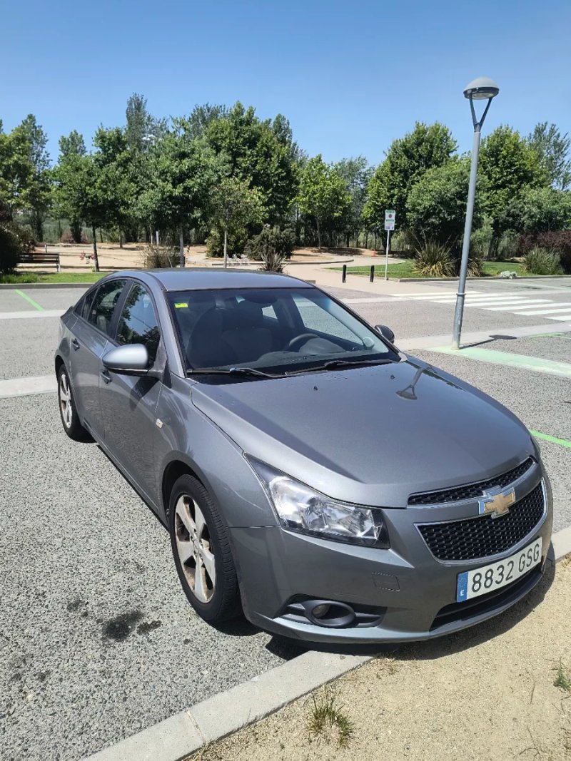 Chevrolet Cruze 2009 - foto 1